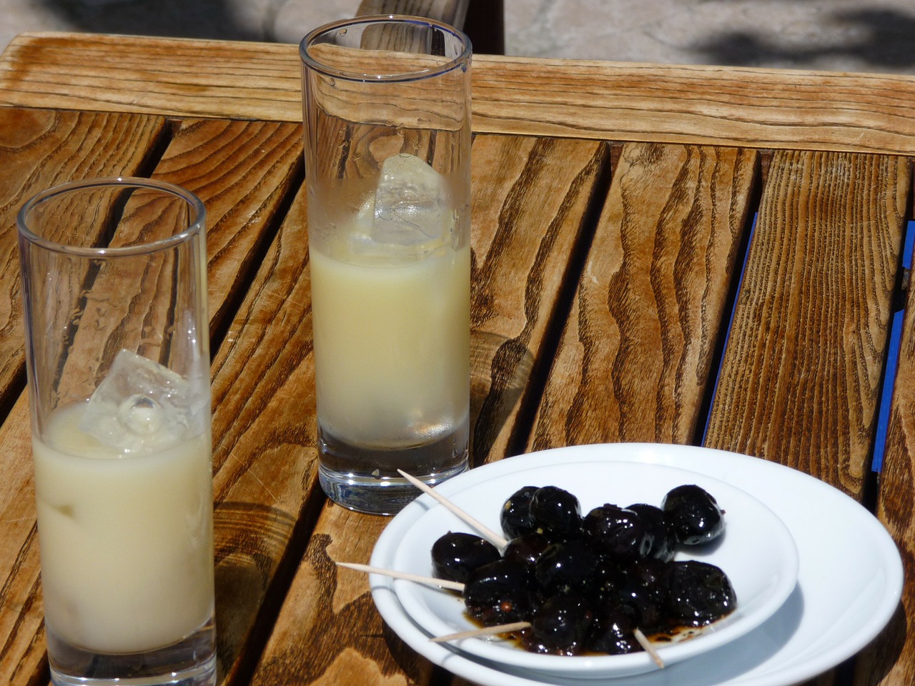 Nach einem guten Pastis sieht die Welt gleich ganz anders aus.